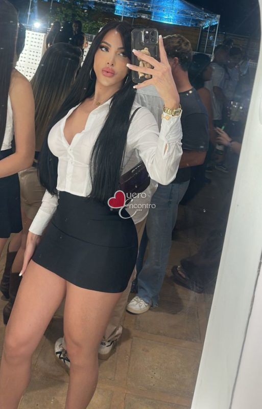 Foto de Mickaelly Menegazzi
