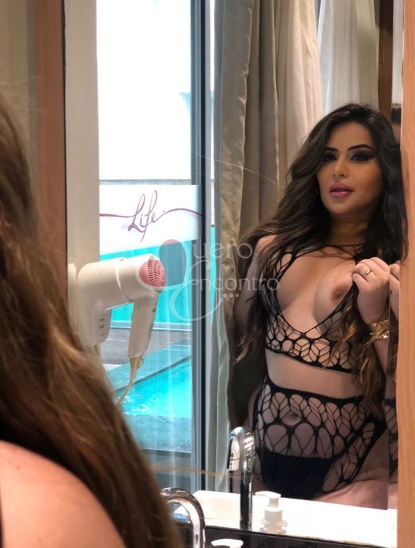 Julianny Ferrari